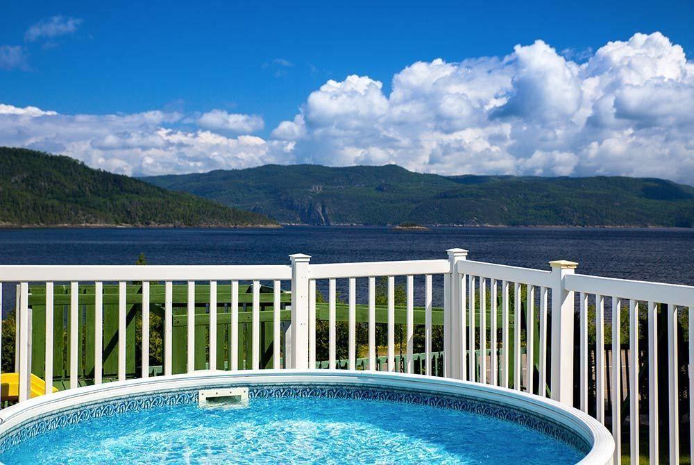 Chalets Condos Sur Le Fjord LʼAnse-Saint-Jean Esterno foto